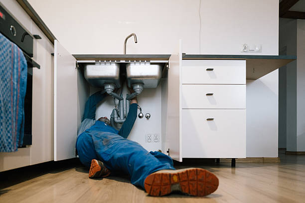 Professional Pipe Repair technician working in New London, MN